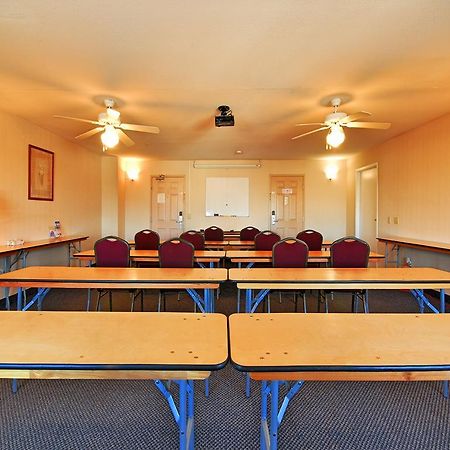 Americas Best Value Inn Westmorland Εξωτερικό φωτογραφία