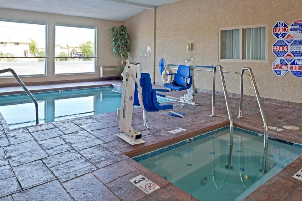 Americas Best Value Inn Westmorland Εξωτερικό φωτογραφία