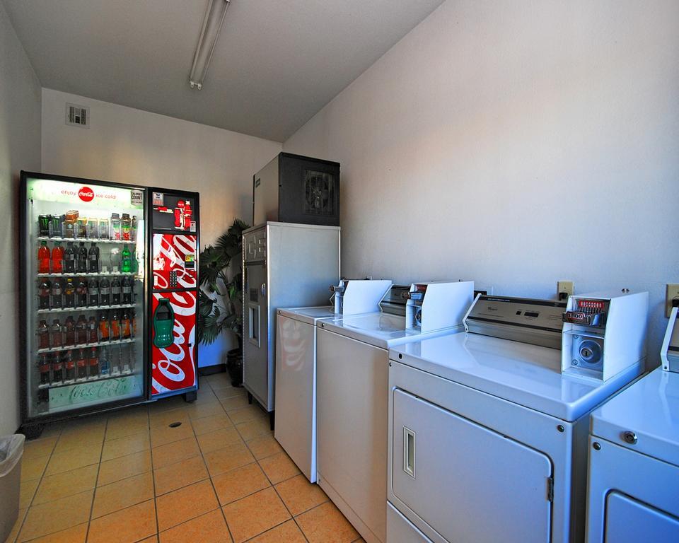 Americas Best Value Inn Westmorland Εξωτερικό φωτογραφία