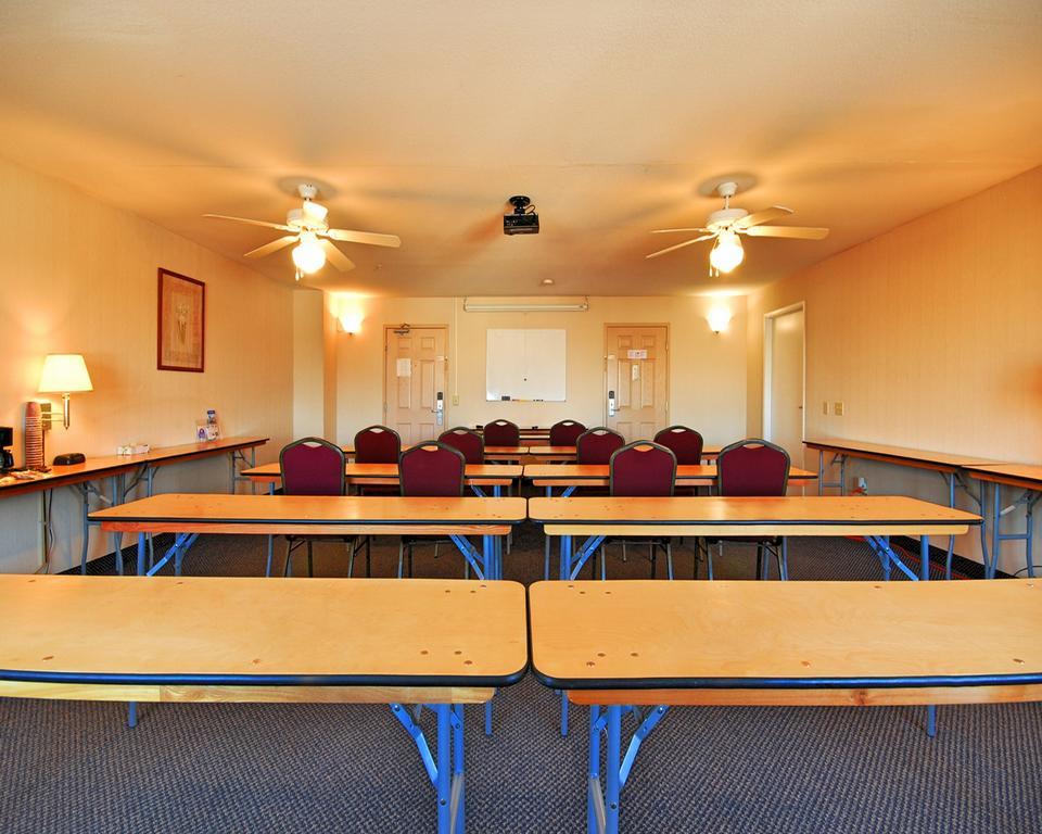 Americas Best Value Inn Westmorland Εξωτερικό φωτογραφία
