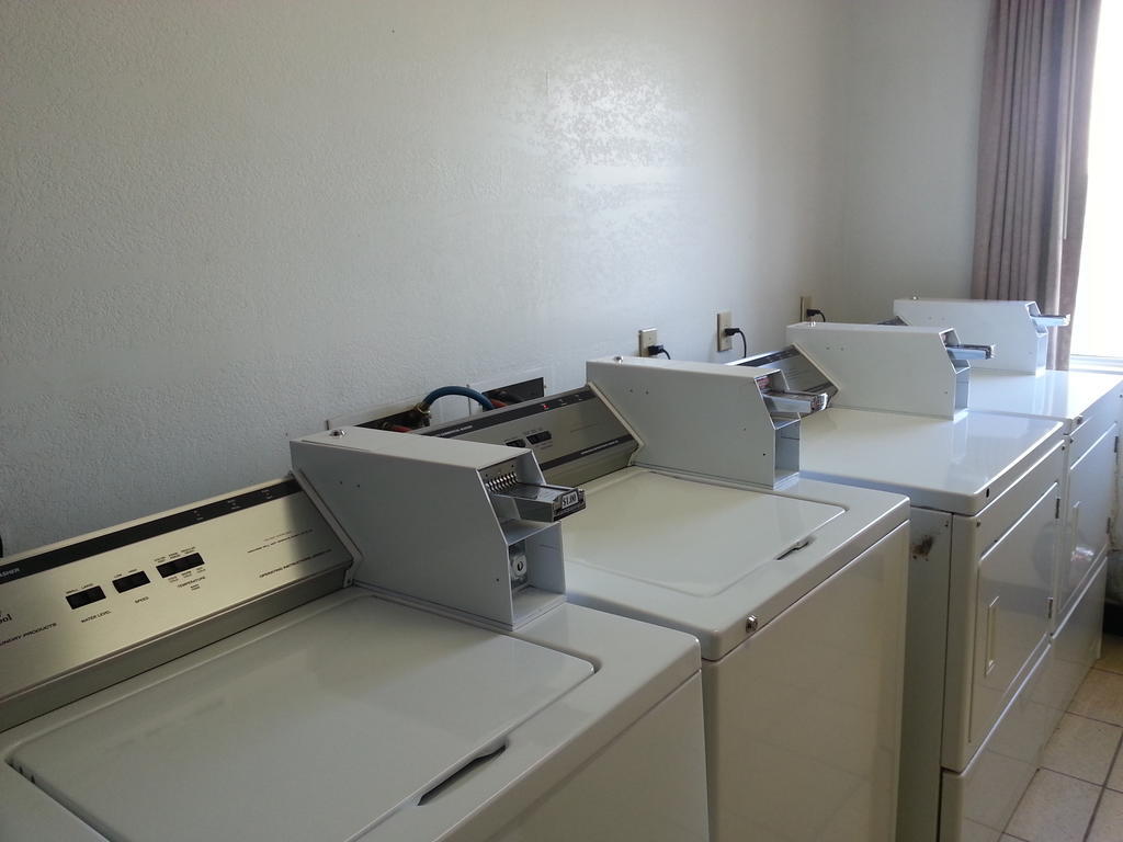 Americas Best Value Inn Westmorland Εξωτερικό φωτογραφία