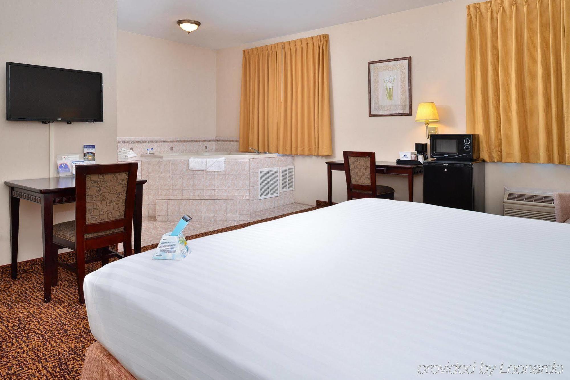 Americas Best Value Inn Westmorland Εξωτερικό φωτογραφία